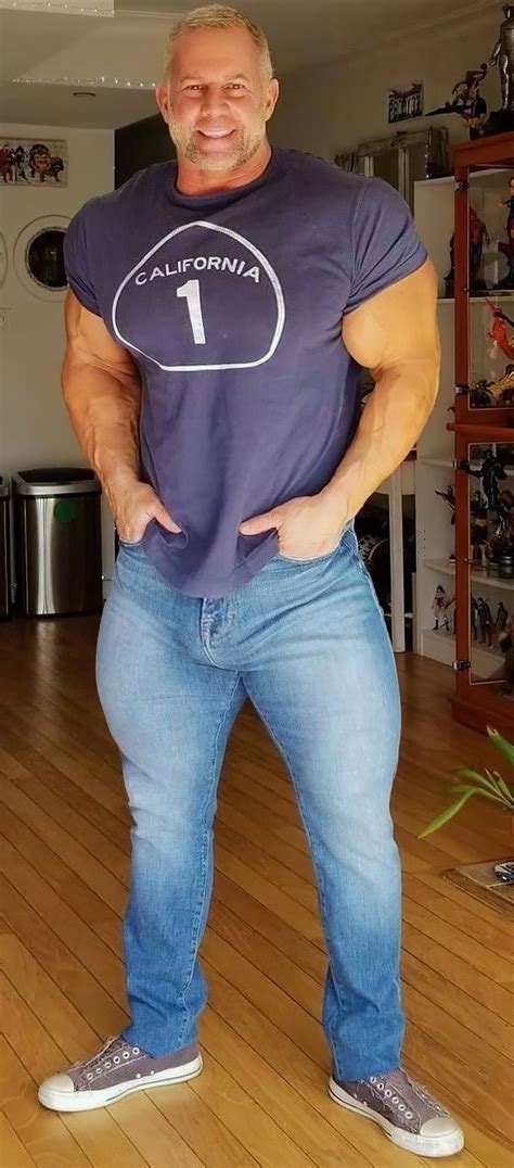 gay muscle daddy porn|Muscular Daddy Gay Porn Videos .